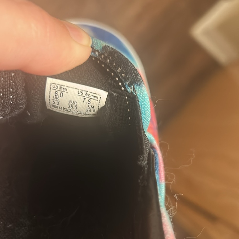 Vans Classic Slip-On Grateful Dead Tie-Dye Slip-On Sneakers - Picture 6 of 6